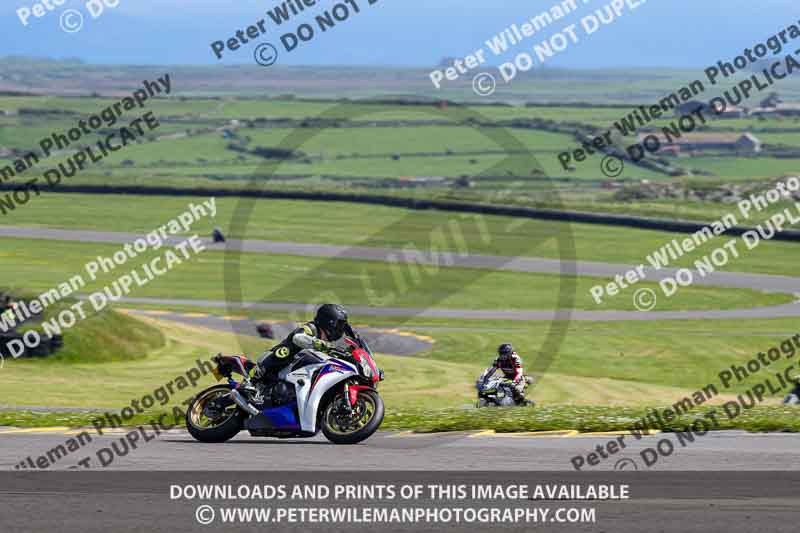 anglesey no limits trackday;anglesey photographs;anglesey trackday photographs;enduro digital images;event digital images;eventdigitalimages;no limits trackdays;peter wileman photography;racing digital images;trac mon;trackday digital images;trackday photos;ty croes
